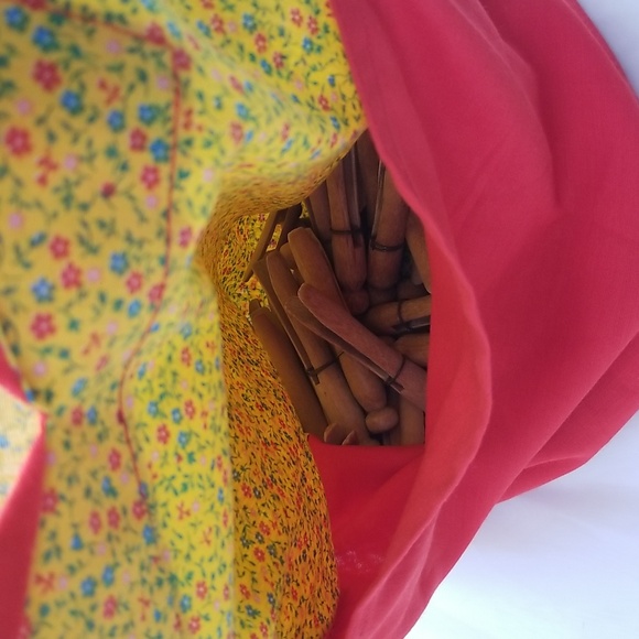 Vintage Clothespin Dress Bag w/ Wooden Clothespins - Picture 7 of 13